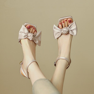 008人付款淘宝时尚百搭纯色细根高跟鞋2023夏季新款一字带浅口尖头