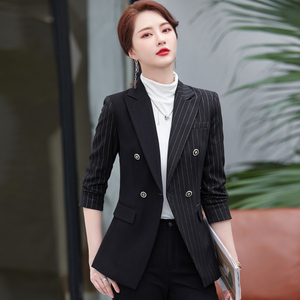 休闲西服小套装女时尚