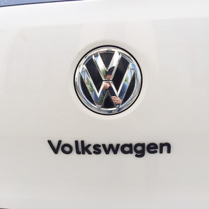 大众凌渡英文字母车贴