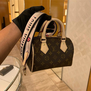 【荣盛拍】lv/路易威登speedy20老花枕头宽肩带单肩斜挎手提女包