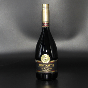 70年代法国洋酒瓶装人头马干邑白兰地瓶装拿破仑extra级原瓶700ml