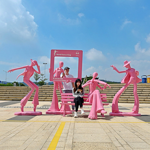 玻璃钢抽象音乐人物雕塑摆件商业街广场网红打卡拍照美陈装饰小品