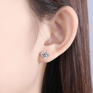 老凤祥和爱心耳钉女pt999铂金钻石耳环18k白金轻奢耳饰情人节礼物