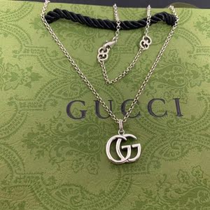 古驰时尚双g吊坠字母项链古琦 女生个性潮牌休闲百搭复古情侣款七