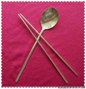 辉炎古居藏之家推出朝鲜早期纯铜匙子筷子一组低结缘