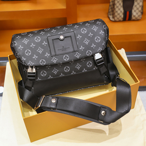 lv包包男挎包
