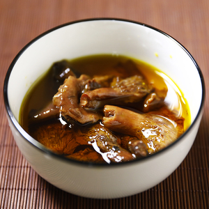 松树蕈油瓶装150g苏州常熟特产王四酒家菌油罐头即食汤面浇头包装