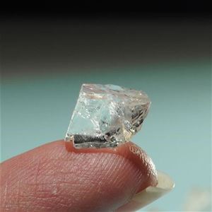 天然托帕石原石白黄玉原矿古老高频能量疗愈水晶s蓝色无色透明宝