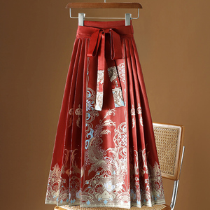 新中式汉服半身裙女2024春秋款新款拜年服过年红色日常可穿马面裙