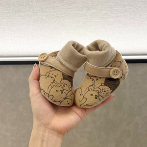 秋冬新款加厚新生婴儿鞋宝宝软底鞋袜保暖3-6-12个月防掉加绒棉鞋
