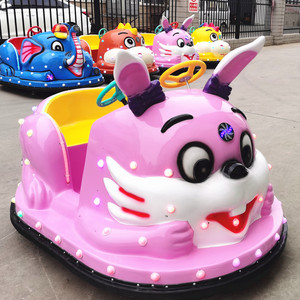 广场摆摊做生意儿童电动碰碰车兔子发光电瓶车夜市游乐设备玩具车