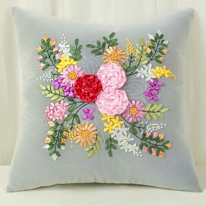 彩带秀丝带绣抱枕手工刺绣diy枕套缎带十字绣自绣u欧式花卉初学者