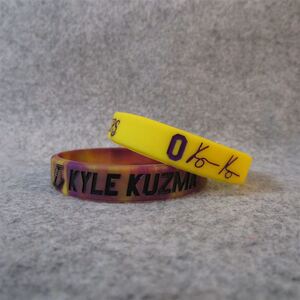 湖人0号篮球星i库兹马 库子马运动签名夜光手环 硅胶腕带球迷饰.