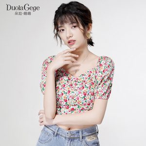 朵拉格格2022新款复古泡泡袖碎花小衫法式高级感短款方领上衣女夏