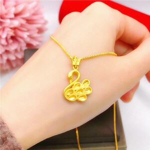 老凤祥云个性新款黄金首饰品日韩天鹅女项链小天鹅吊坠久不掉色