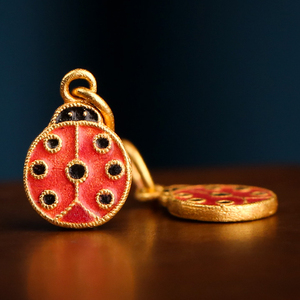 述锦黄金古法金足金小吊坠七星瓢虫挂件小滴流手工磨砂烧蓝配件