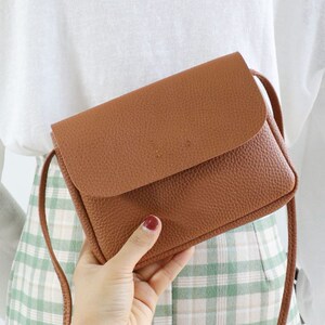 女式手机钥匙斜背包