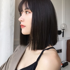 短发帅气假发女一刀切假发齐肩黑色短直发型网红时尚圆脸假发套酷