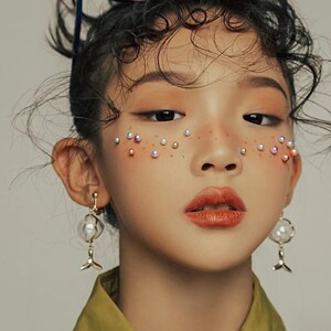 儿童演出化妆贴舞台妆珍珠眉毛钻贴脸上化妆表演脸上贴饰品钻贴