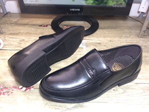 雄虎皮鞋男士工装鞋春秋季新款中老年休闲皮鞋