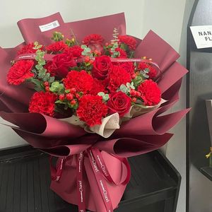 沈阳母亲节康乃馨百合花束鲜花速递同城订花法库康平辽中县生日店