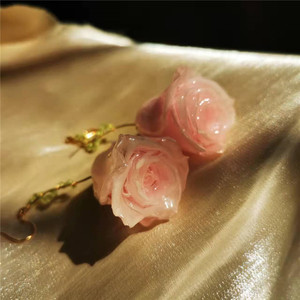 凡尔赛玫瑰干花耳钉女小众设计高级感粉水晶耳环少女仙气耳饰夏季