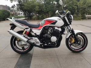 二手原装进口本田cb400小黄蜂250四缸水冷改装复古男士重机摩托车