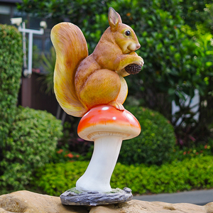 户外仿真大型松鼠雕塑草地园林区景观小品模型草坪室外动物摆件设