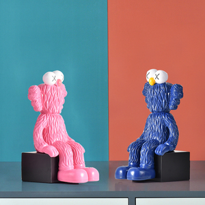 网红暴力熊芝麻街kaws公仔客厅玄关落地装饰品商场潮牌店门口摆件