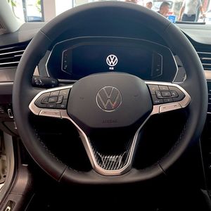 大众方向盘r标装饰贴新高尔夫8迈腾cc探岳x途锐改装专用r标车标贴