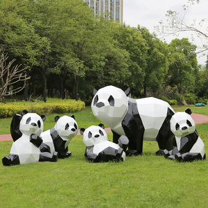 户外玻璃钢几何彩绘熊猫雕塑售楼部草坪摆件园林景观卡通动物装饰