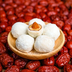 网红奶枣糖巴旦木仁奶酪枣奶芙棉花糖夹心杏仁独立小包装蜜干零食