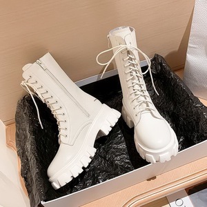 马丁轩靴女白色夏季薄款酷透气2021年新款短靴百搭增高厚底爆款