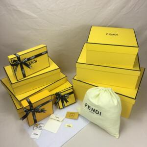 专柜芬迪/fendi礼盒空盒子口红围巾衣服女包衬衫口红原版鞋包装盒
