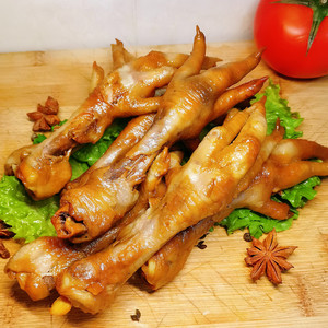 东北哈尔滨熏鸡爪子卤味鸡手五谷不辣原五香骨里香熏酱老土熟食