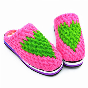 750人付款淘宝抖创意爱心拼接情侣棉拖鞋冬季家用闺蜜心形毛绒拖鞋