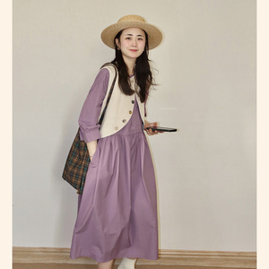 今年流行2023秋季新款小香风白色马甲紫色连衣裙俏皮活泼两件套装