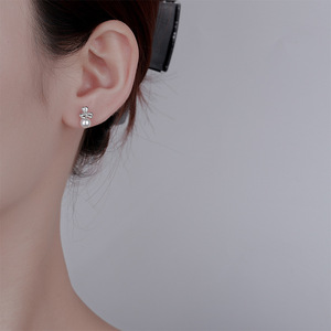 英国【设计师】RayTimone 三叶草珍珠耳钉女国潮文艺森系纹理耳环
