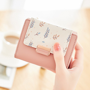 钱包女短款ins新款可爱韩版少女心学生简约搭扣卡包钱包一体包女
