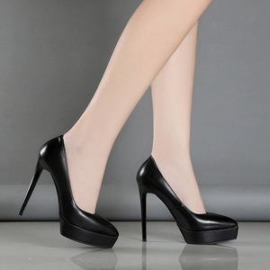 十二厘米尖头高跟鞋