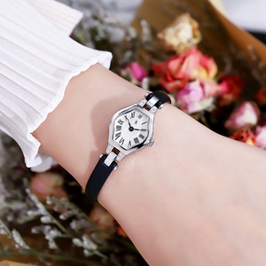 日本vendome aoyama手表女复古酒桶形镶钻皮带女金表小众轻奢va表