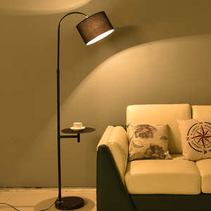 带无线充电台灯