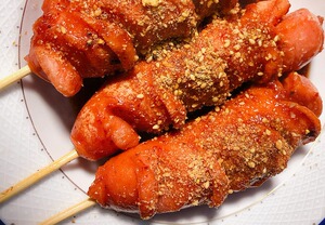 东北特色炸粉肠淀粉肠地摊炸香肠淀粉肠