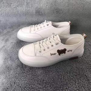 真皮小白鞋牛津软底刺绣小熊款舒适百搭