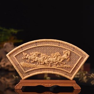 桧木手工雕刻八骏马创意扇形摆件家居饰品商务礼品实木文玩工艺品