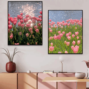 卧室装饰画高级感主卧床头背景墙挂画2022新款客厅壁画郁金香挂件