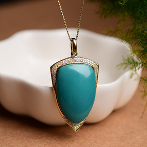 绿松石吊坠18k镶嵌