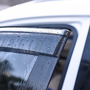 宝骏730挡雨板车窗雨搭雨眉汽车专用晴雨挡窗户玻璃防水条档板