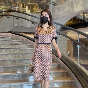 沐熙服装重磅桑蚕丝连衣裙女夏季2022新款显瘦气质年轻真丝长裙