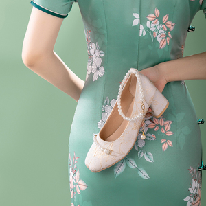 配旗袍的高跟鞋旗袍鞋复古绣花鞋中国风女鞋汉元素汉服鞋玛丽珍鞋